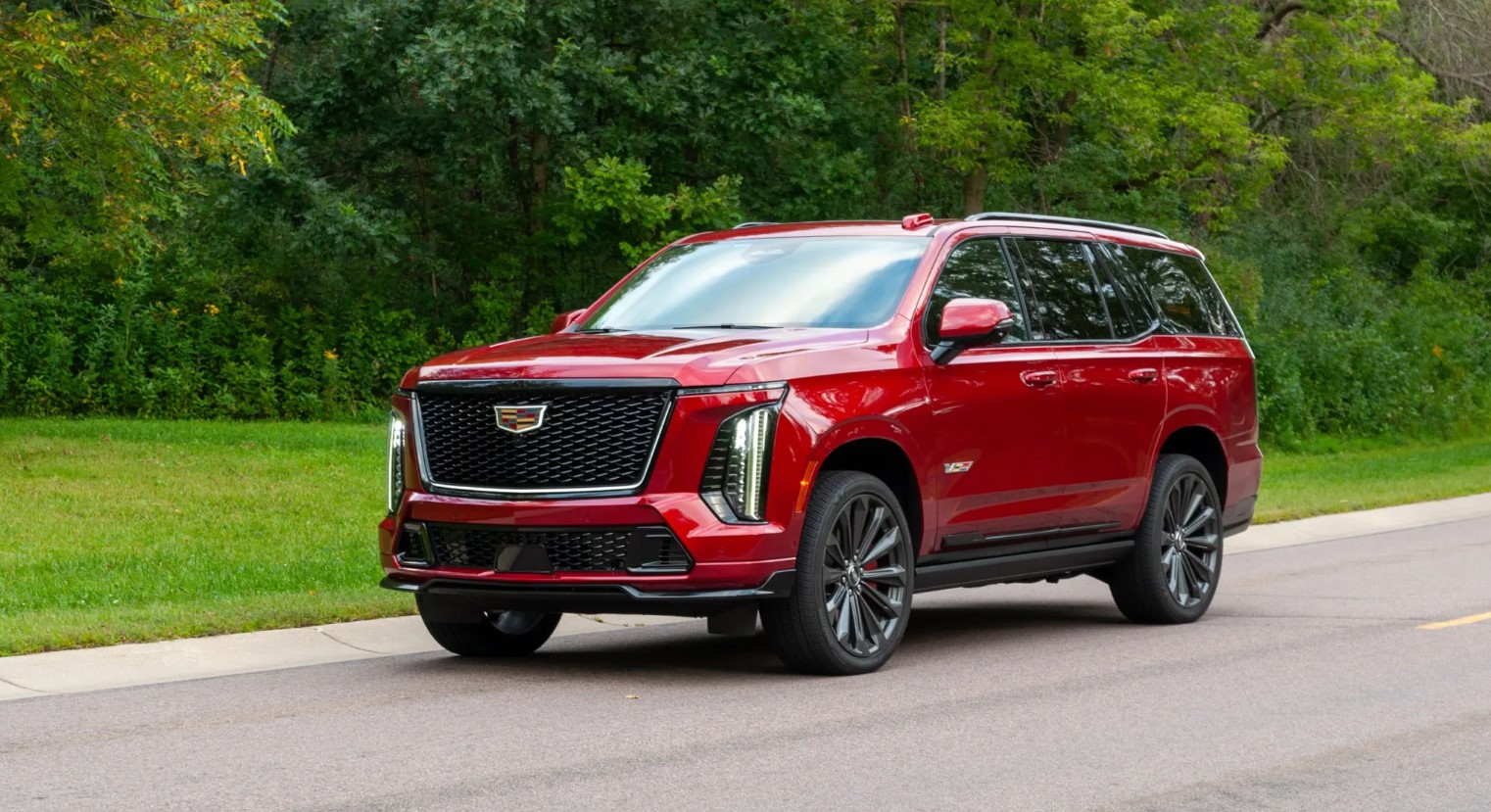 Cadillac Escalade photo 2