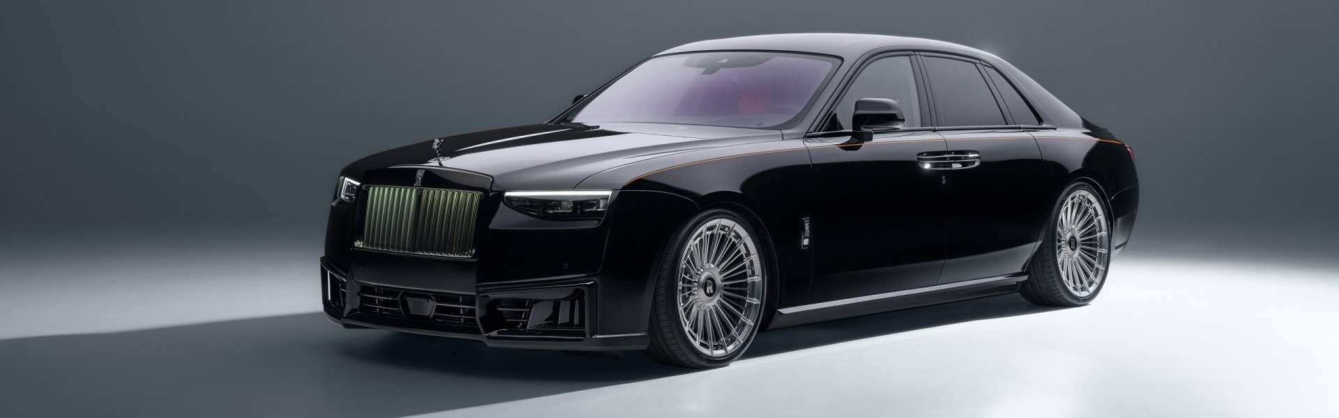 Rolls-Royce Ghost photo 2